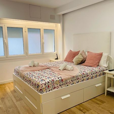 Sweet Room Barcelona โอสปิตาเล็ต เดอ โยเบรกัต ภายนอก รูปภาพ