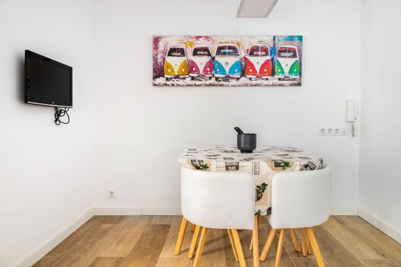 Sweet Room Barcelona โอสปิตาเล็ต เดอ โยเบรกัต ภายนอก รูปภาพ
