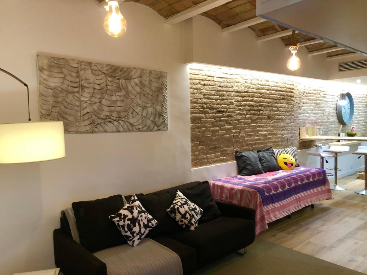 Sweet Room Barcelona โอสปิตาเล็ต เดอ โยเบรกัต ภายนอก รูปภาพ