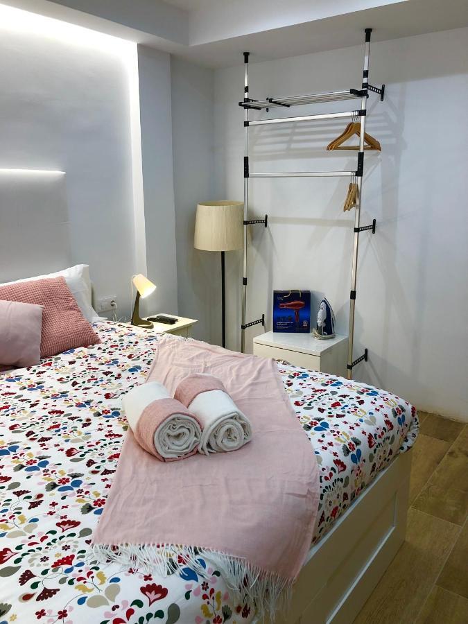 Sweet Room Barcelona โอสปิตาเล็ต เดอ โยเบรกัต ภายนอก รูปภาพ