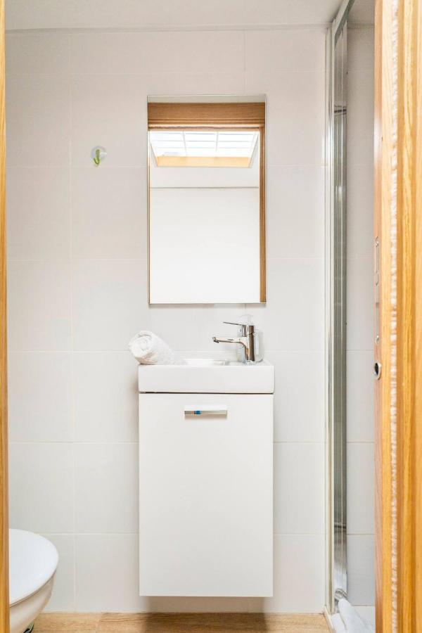 Sweet Room Barcelona โอสปิตาเล็ต เดอ โยเบรกัต ภายนอก รูปภาพ