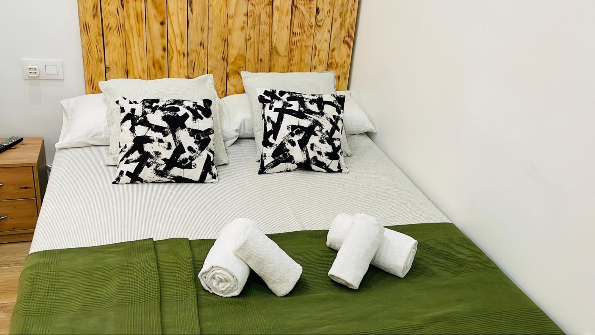 Sweet Room Barcelona โอสปิตาเล็ต เดอ โยเบรกัต ภายนอก รูปภาพ
